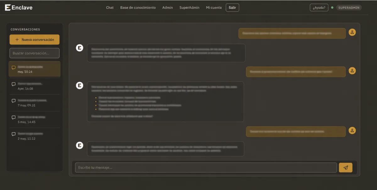Pantalla del chat de IA Privada: a la izquierda la lista de conversaciones y a la derecha una conversación con el asistente